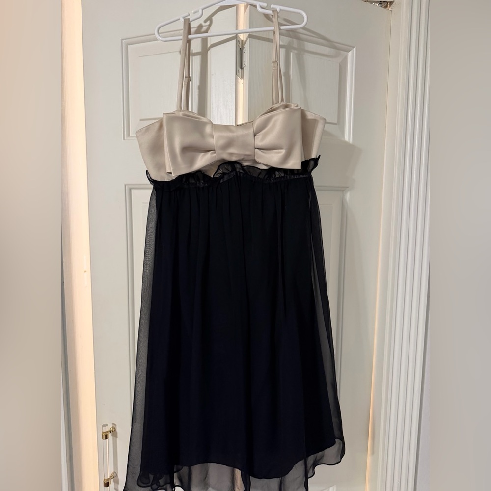 Betsey Johnson Cream and Black Evening Dress vintage size 4 dress with bow